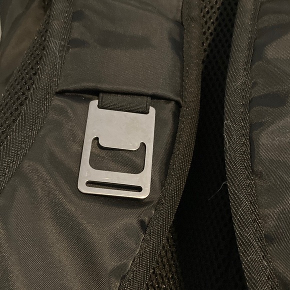 Matein Black Quilted Cooler Backpack - Picture 5 of 16